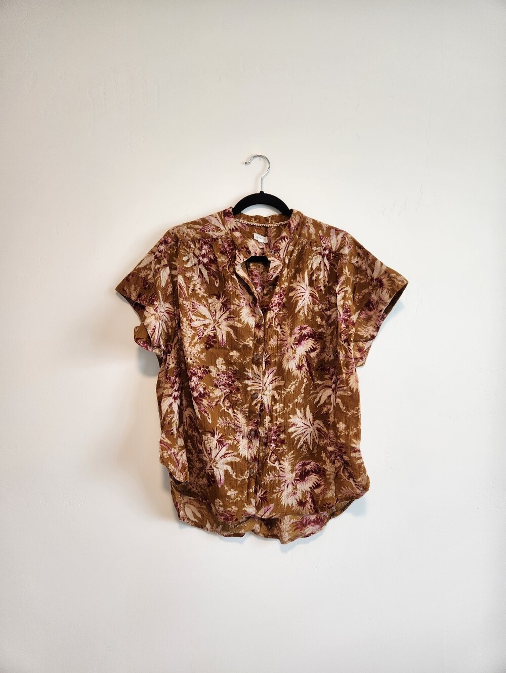 Pilcro Short Sleeve Batwing Buttoned Blouse Size XXS - Picture 3 of 7